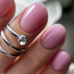 2-i-1 Rubber Base Elastic Fantastic Glitter Pinky Promise BrushUP för naglar 5g