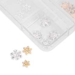 Guld och silver snöflingor nagelsmycken i olika former för nageldesign